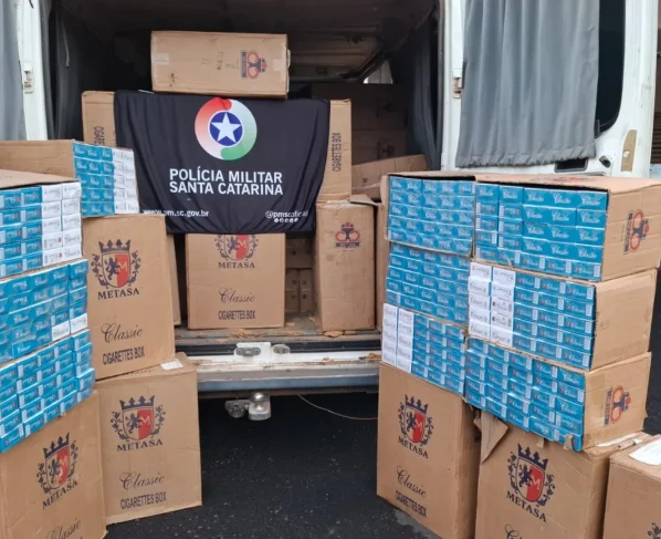 PMRv apreende 41 mil maços de cigarros em Xanxerê