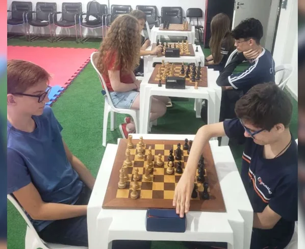 Xanxerê abre vagas gratuitas para escolinha de xadrez