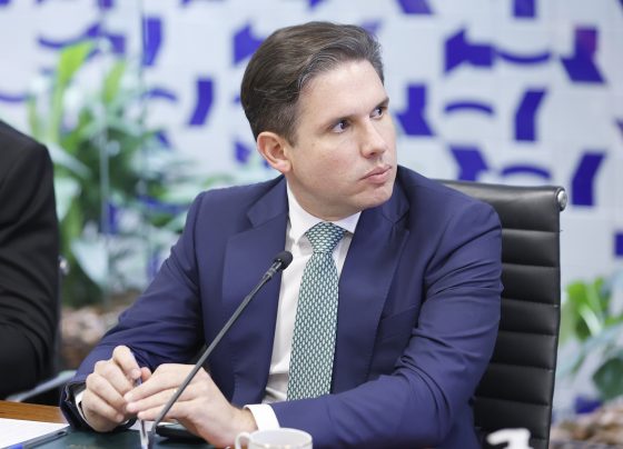 Hugo Motta anunciou a decisão durante uma reunião de líderes nesta terça (9)