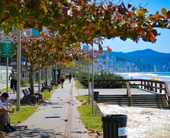 Frio perde força e ar quente avança durante a semana em Santa Catarina