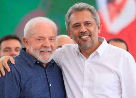Com Lula, PT oficializa candidatura de Elmano ao governo do Ceará