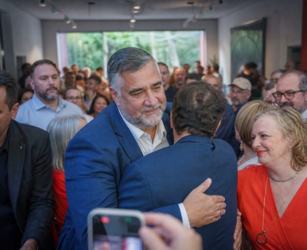 Paulo Pimenta inaugura espaço político neste domingo (2) em Porto Alegre