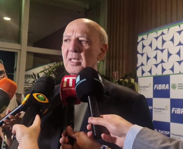 Arruda propõe trocar secretaria por Agência de Desenvolvimento Econômico