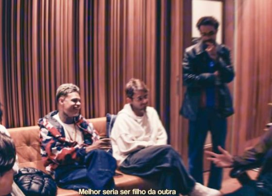 Artistas de diferentes gerações interpretam clássicos de Chico Buarque