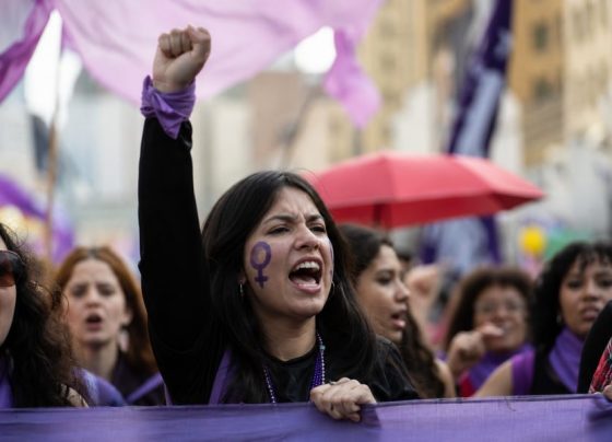 Atos neste domingo (2/8) pressionam Motta a pautar o PL da Misoginia