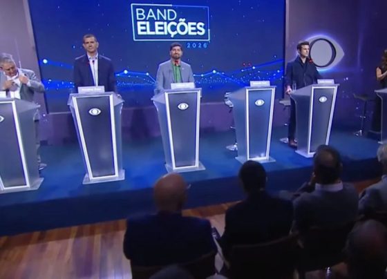 Ausente, Paes vira alvo de debate; Ruas cita “confiança” de Bolsonaro