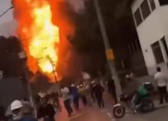 Bueiros explodem após incêndio em indústria química em SP