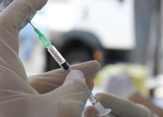 Campanha contra sarampo vacinou 280 mil pessoas em SP em uma semana