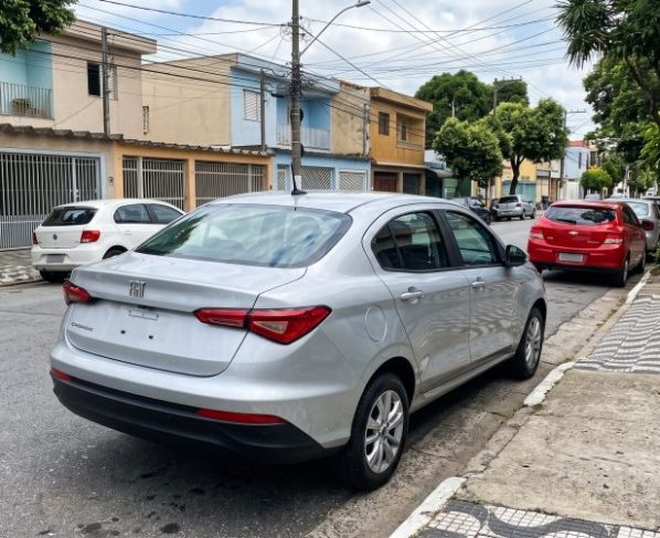 Carro zero km: por quantos dias é permitido rodar sem placa após a saída da concessionária?