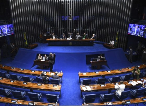 CCJ do Senado recebe PECs da Segurança e do fim da escala 6×1; veja possíveis relatores