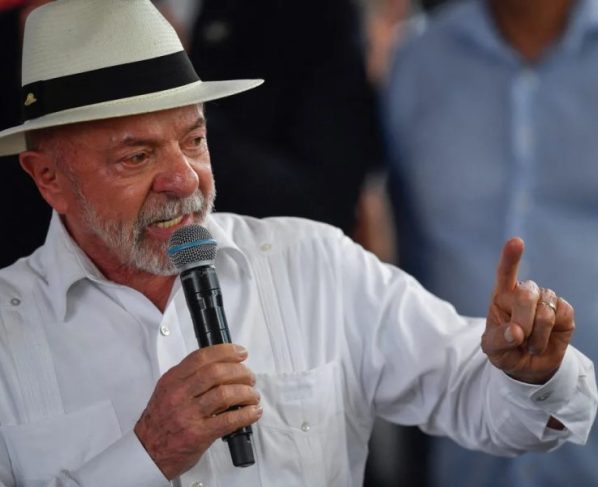 Cenário favorável a Lula pode significar reconhecimento de políticas do governo, diz cientista político