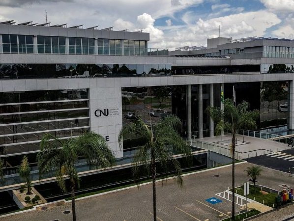 CNJ acaba com aposentadoria compulsória como punição máxima para juiz