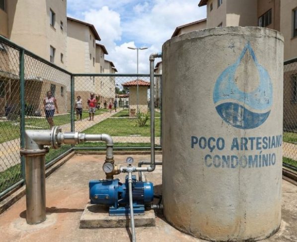 Condomínio utilizava poço próprio há anos para reduzir a dependência da rede de água, fiscalização verifica documentos e descobre que a captação precisa seguir regras específicas