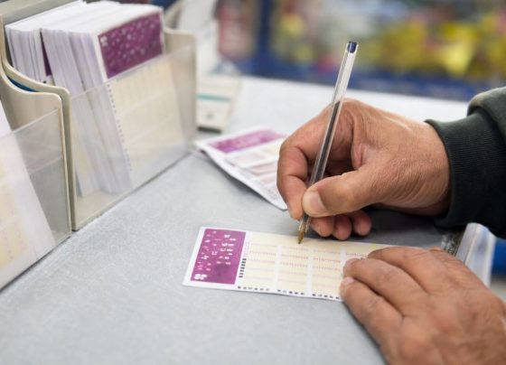 Confira o resultado da Lotofácil 3751 sorteada hoje (2/8)