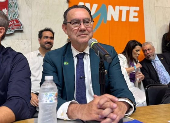 Cury propõe semipresidencialismo e reforma do STF em plano de governo