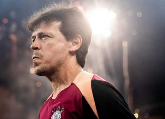 "Ele foi decisivo para a gente passar hoje", diz Diniz sobre Memphis