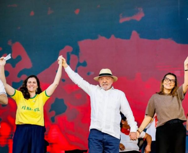 Em ato de 30 anos do MTST, Lula celebra qualidade de construções do Minha Casa Minha Vida Entidades: ‘Pobre não gosta de coisa de segunda classe’