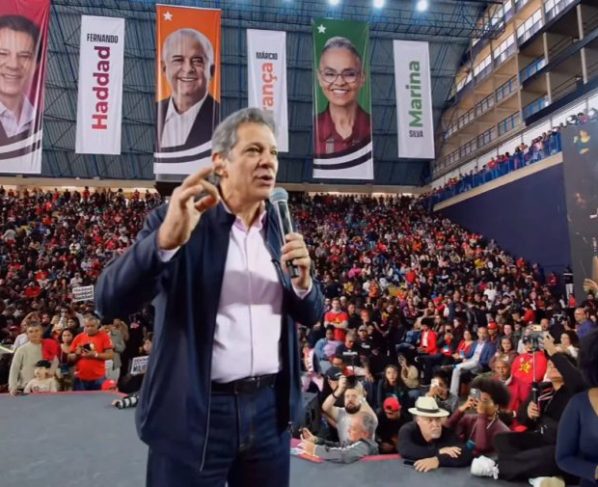 Em convenção, Haddad critica privatizações e aponta fracassos de Tarcísio