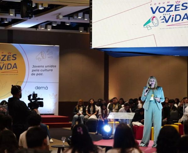 Evento mobiliza 600 adolescentes e jovens gaúchos para cultura de respeito às mulheres