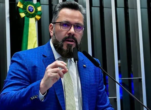 Favorito ao governo do Acre, senador bolsonarista teve aumento patrimonial de 147% desde a última eleição