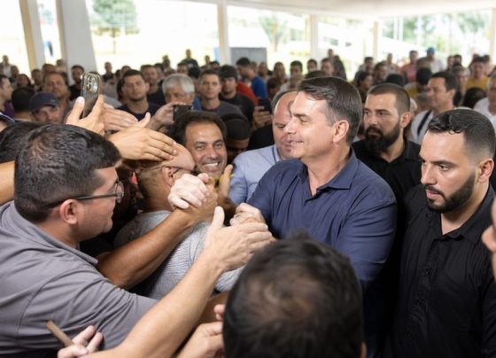 Flávio faz giro por convenções neste fim de semana em busca de força