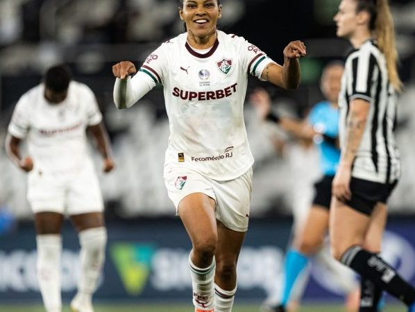 Fluminense domina, vence e complica Botafogo no Brasileirão Feminino