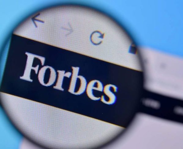 Forbes revela ranking dos 10 maiores bilionários do Brasil em 2026; confira a lista