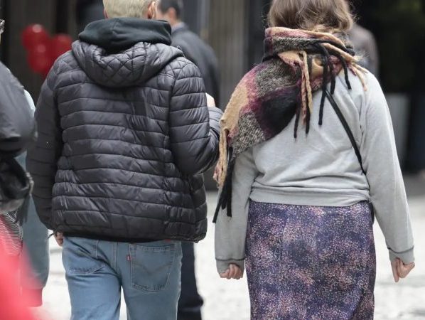 Frente fria associada a ciclone baixa temperatura no Sul do país