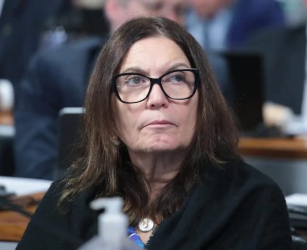 Fundeb, tarifa social e direitos trabalhistas: como votou Bia Kicis na Câmara dos Deputados