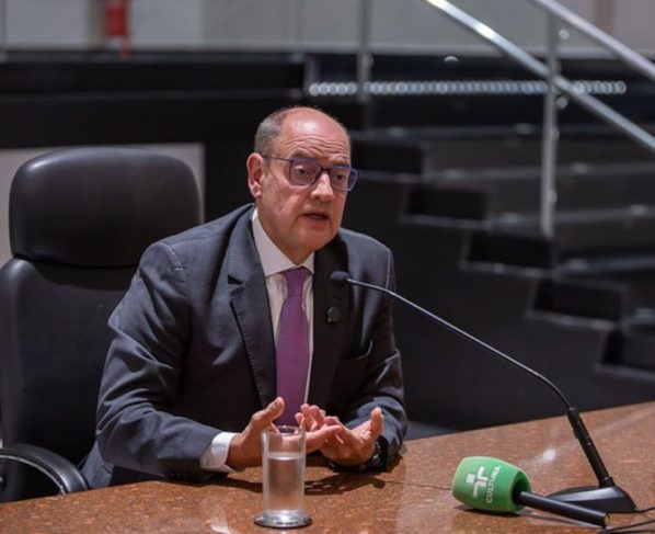 Governador do Rio busca Fazenda para rever dívida com juros menores