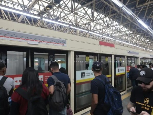 Governo de SP diz que não haverá demissões de funcionários da CPTM
