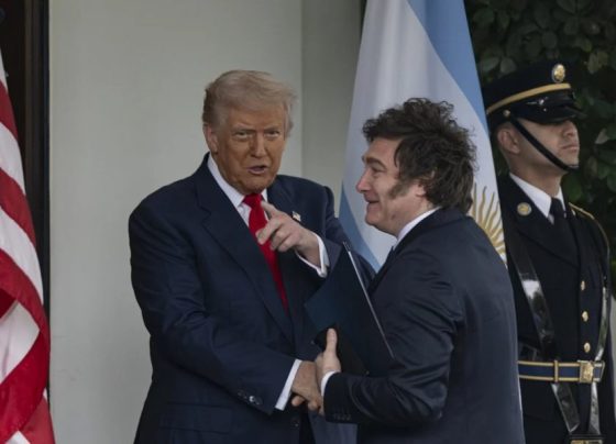 Governo Lula vê influência de Trump em crise com Milei e Argentina
