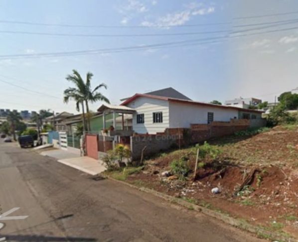 Homem é morto a tiros e mulher fica ferida em Chapecó