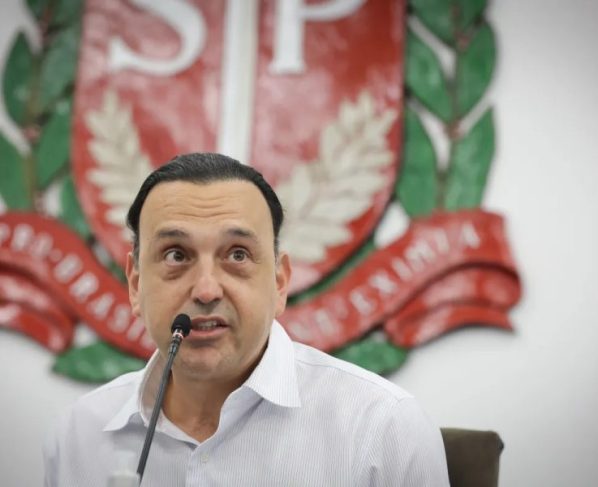 Justiça de SP condena vice de Tarcísio a indenizar PT por associar partido ao narcotráfico sem evidências concretas
