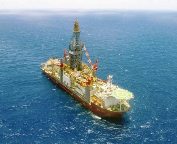 Justiça suspende imposto de 12% sobre exportação de petróleo