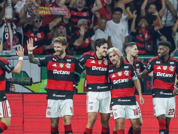 Libertadores: Flamengo elimina Cruzeiro e mantém vivo sonho do penta