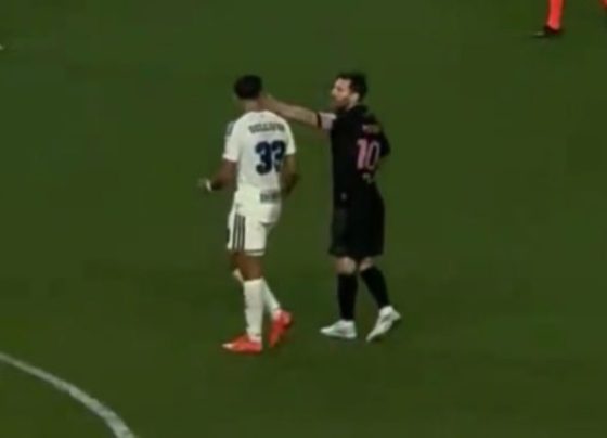 Lionel Messi dá tapa em adversário e gera confusão na MLS