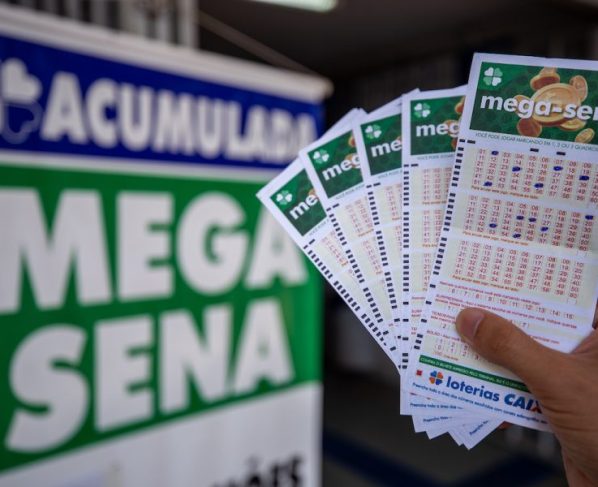 Mega-Sena 3050 acumula, e prêmio vai a R$ 30 milhões. Veja resultado