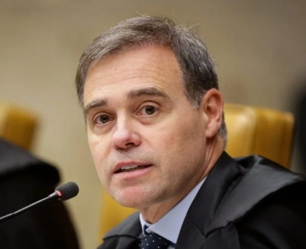 Mendonça amplia inquérito do INSS e inclui vazamento sobre Lulinha