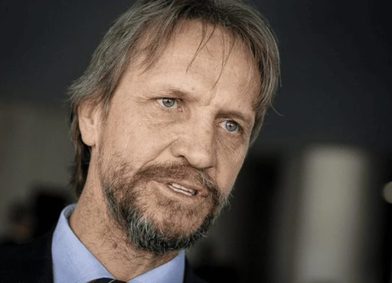 Motta cancela sessão após líder do PT passar mal na Câmara