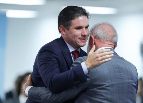 Motta frustra governo e diz que só votará pautas "consensuais" nesta semana
