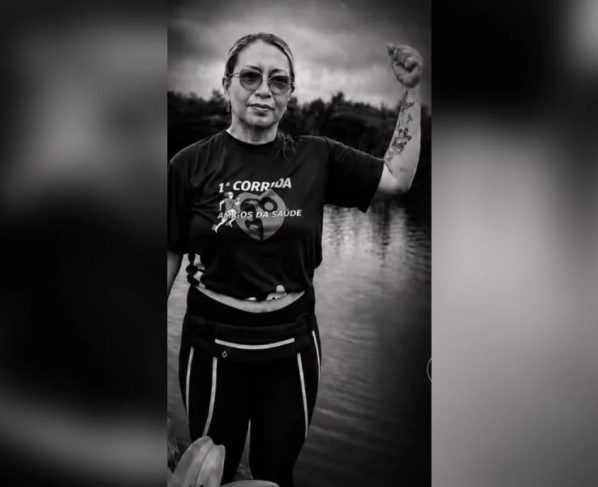 Mulher passa mal durante treino e morre em academia