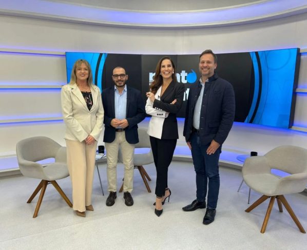 Ponto e contraponto sabatina o candidato a vice-governador Adriano Silva e explica como funciona a prestação de contas eleitoral com Denise Schlickmann