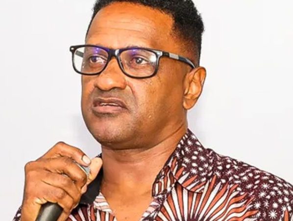 PSTU tem o professor de história Hertz Dias como presidenciável