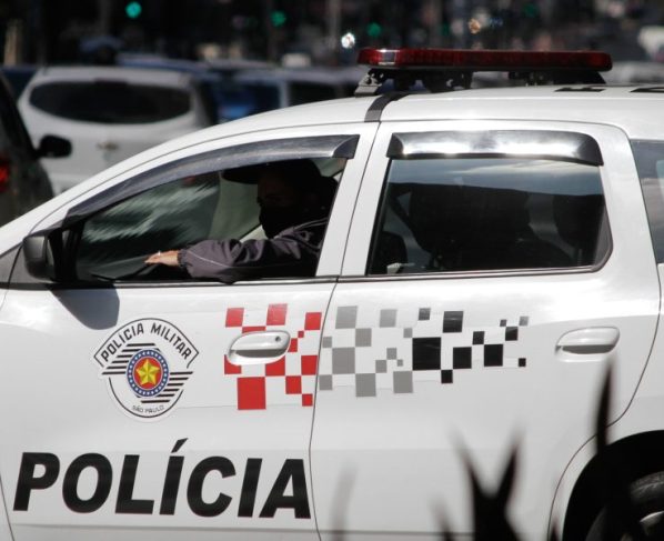 Quatro são presos após roubo milionário a casa com joias em SP