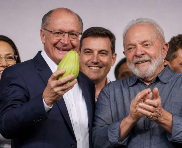 ‘Receita segue um sucesso: Lula com chuchu’, diz Alckmin em lançamento da campanha à presidência