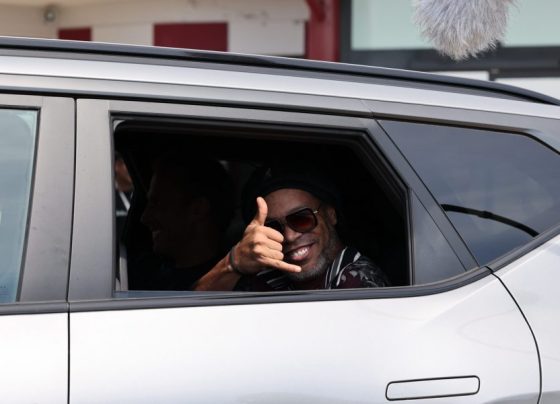 Ronaldinho Gaúcho chega à Itália em busca do gol 300: "Estou em forma"