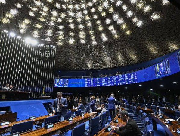 Senado aprova empréstimos de US$ 1,8 bi para estados e municípios