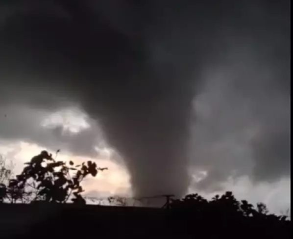 Tornado atinge três municípios gaúchos