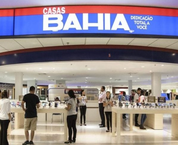 Tráfico de mulheres e exploração sexual: o passado sombrio do fundador das Casas Bahia